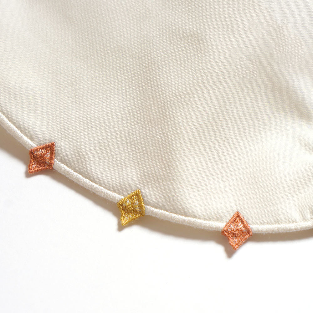 刺繍スタイとはりねずみのガラガラのギフトセット / 出産祝い