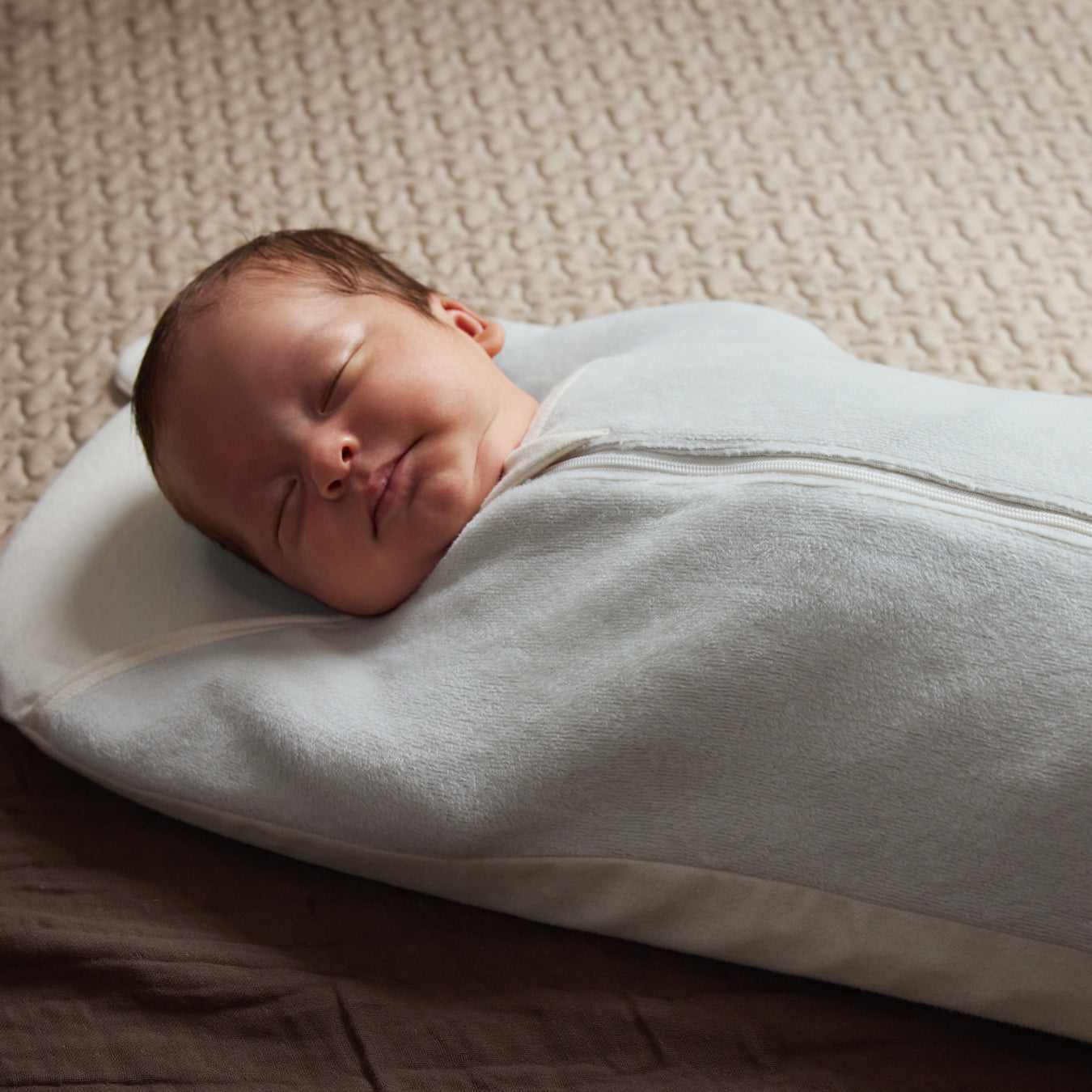たまごマットおくるみ sleep 起毛ベロア グレー