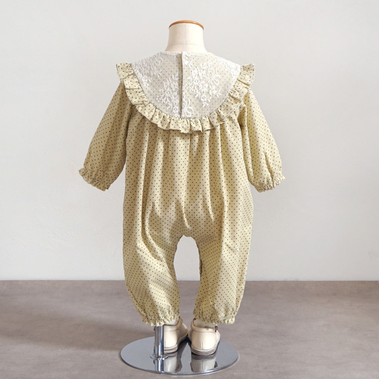 ドットLaceロンパース ベージュ 70・80cm